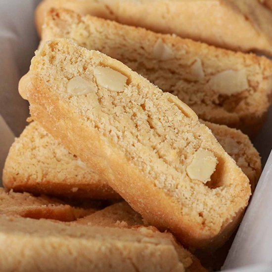 Vegan Almond Biscotti