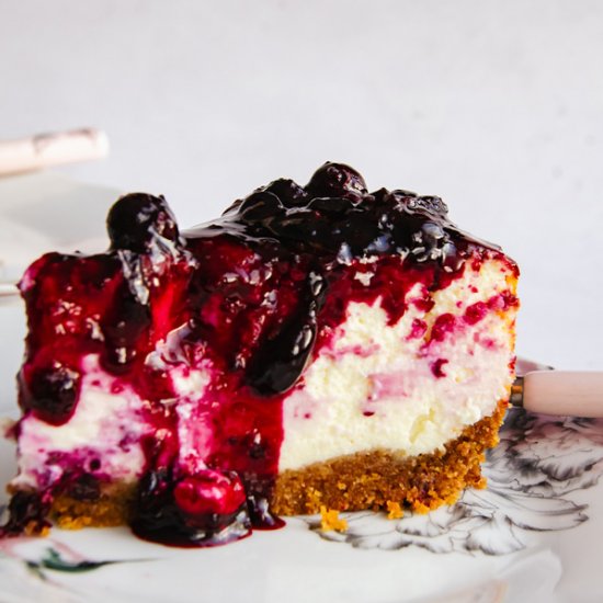 Baked Blackcurrant Cheesecake