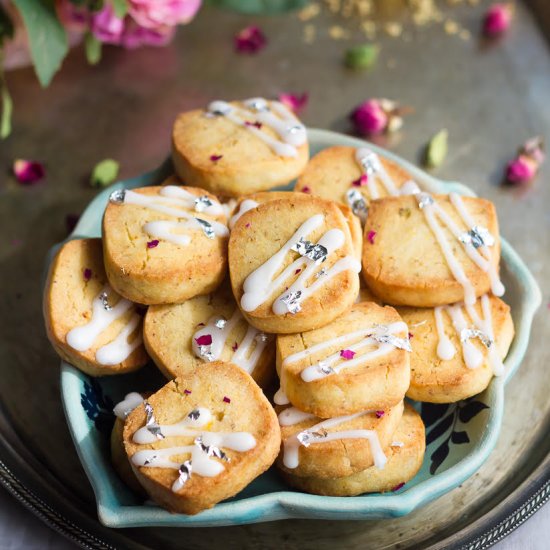 Eggless Thandai Shortbread Cookies