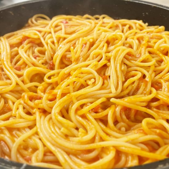 Basic Tomato Sauce with Spaghetti