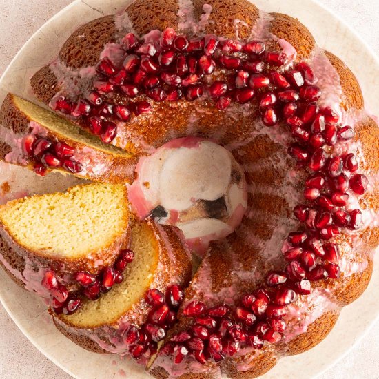 Low Carb WhiteChoc. Pomegranate cak