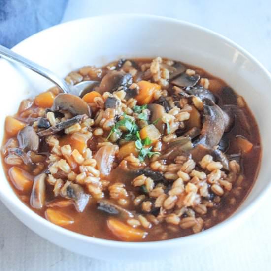 Instant Pot Mushroom Barley Soup