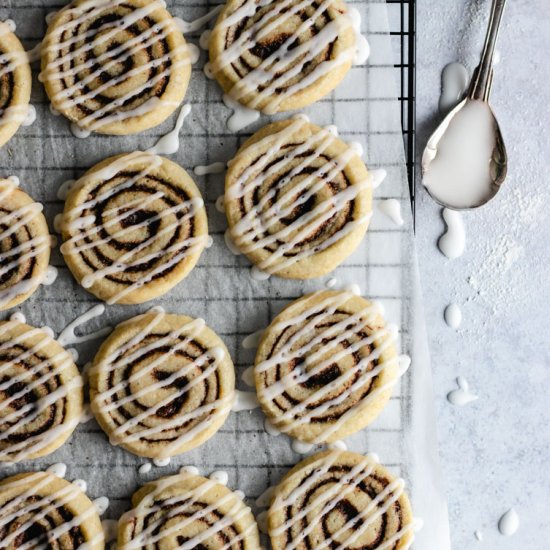 Vegan Cinnamon Roll Cookies