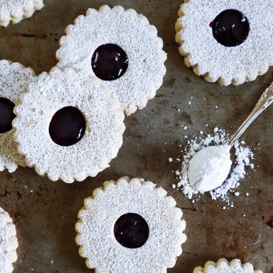 soft & buttery linzer cookies