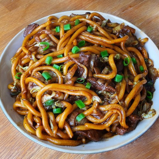 Stir fried beef udon