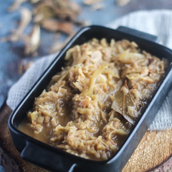 BIGOS – STEWED CABBAGE WITH KRAUT