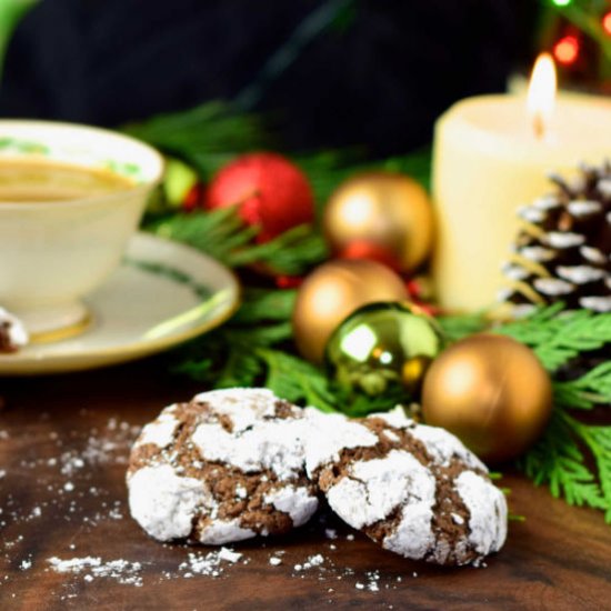 Best Easy Chocolate Crinkle Cookies