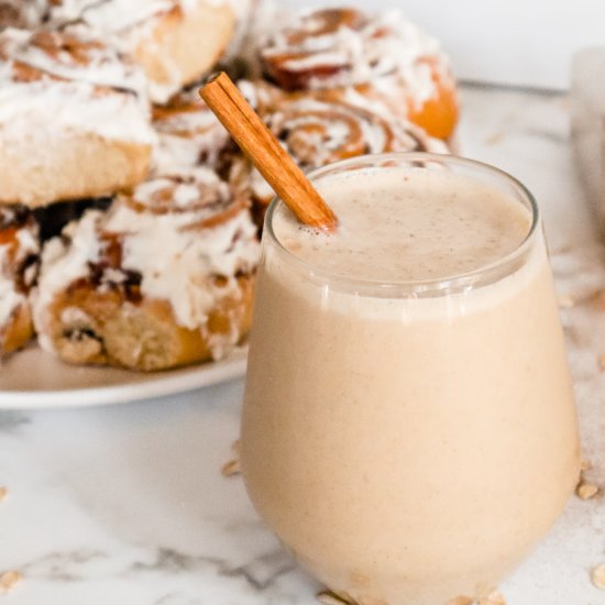 Cinnamon Roll Protein Smoothie