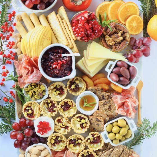 How to make a Holiday Snack Board