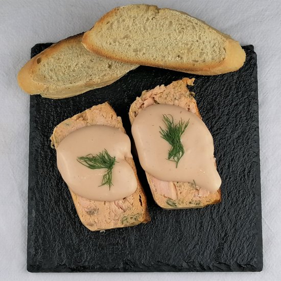 SALMON MOUSSE