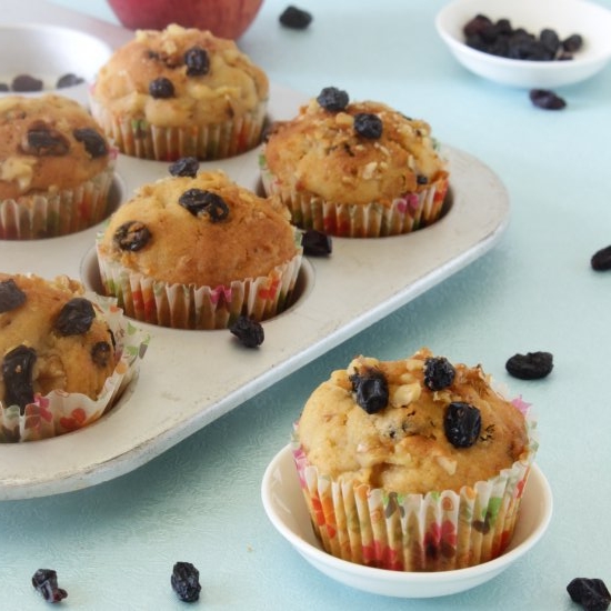 Apple Blackcurrant Muffins