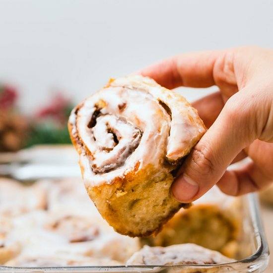 Gingerbread Cinnamon Rolls