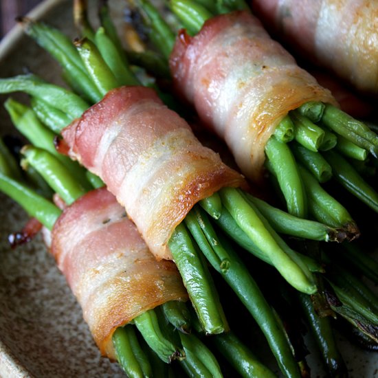 Green beans and bacon bundles