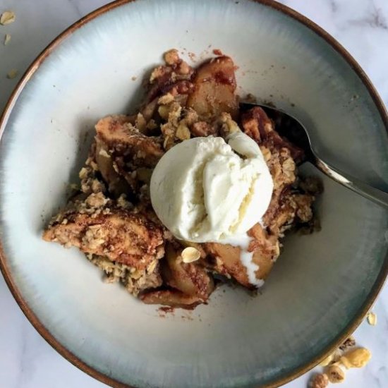 Warm Maple Walnut Apple Crisp