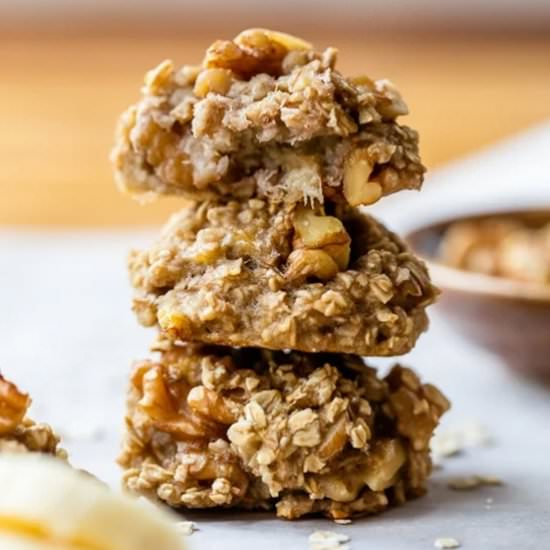 3-Ingredient Banana Oatmeal Cookies