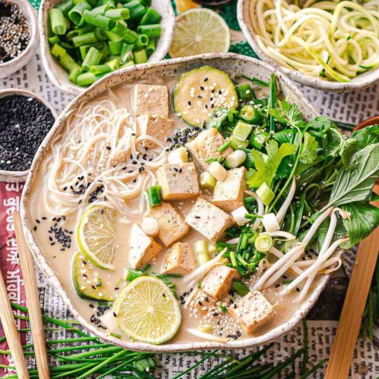 Vegan Thai green curry noodle soup