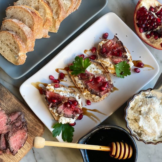 Steak Crostinis With Horseradish