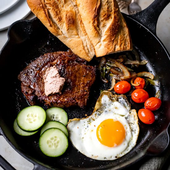 Bo Ne (Vietnamese Steak and Eggs)