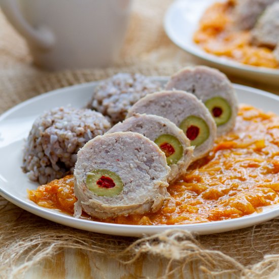 Minced meat rolls with olives