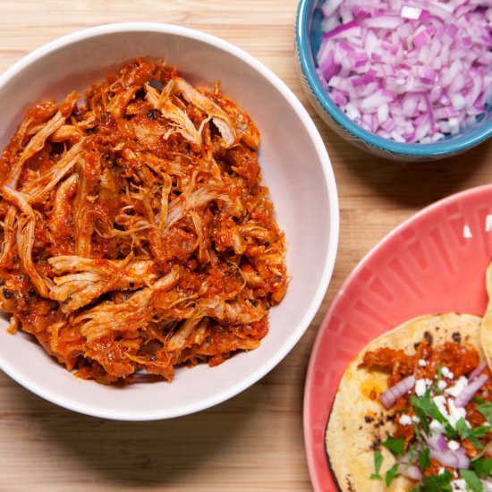 Instant Pot Saucy Chicken Tinga