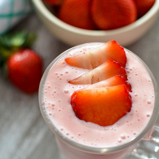 Strawberry Kefir Smoothie