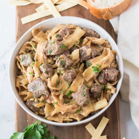 Slow Cooker Beef and Noodles