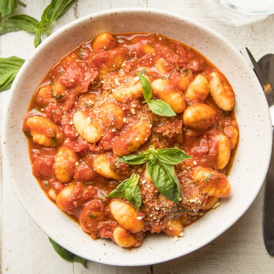 Gnocchi with Tomato Red Wine Sauce