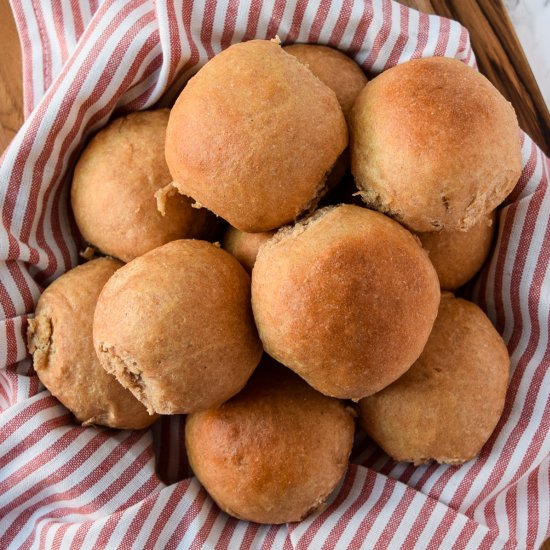 Honey Wheat Dinner Rolls