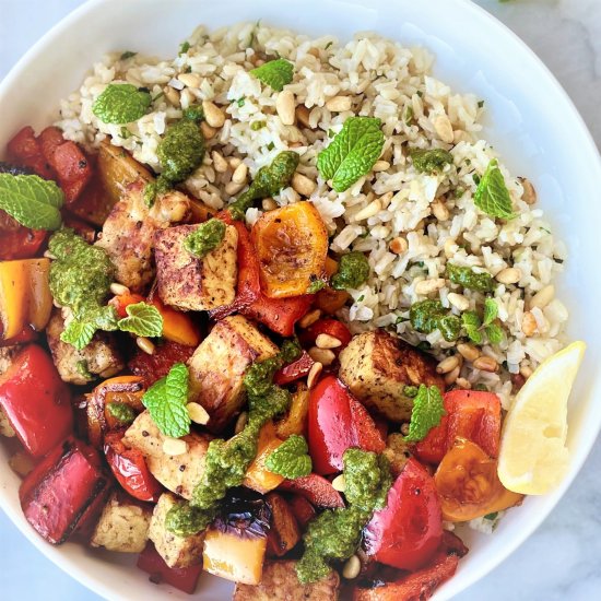 lebanese tempeh & bell pepper bowl