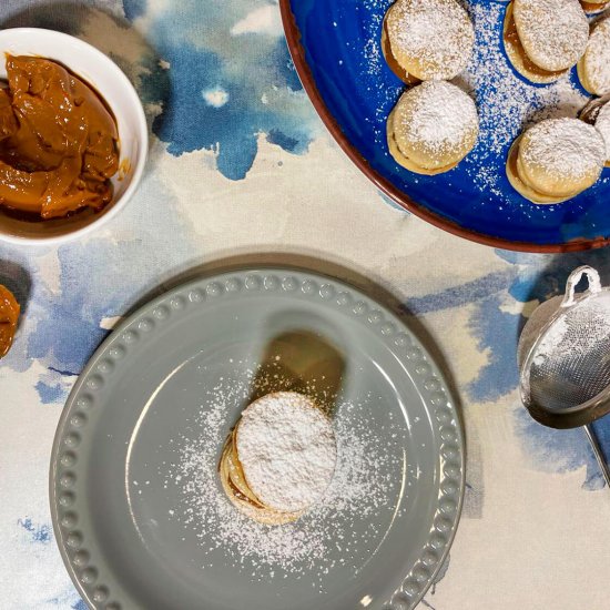 Chilean alfajores