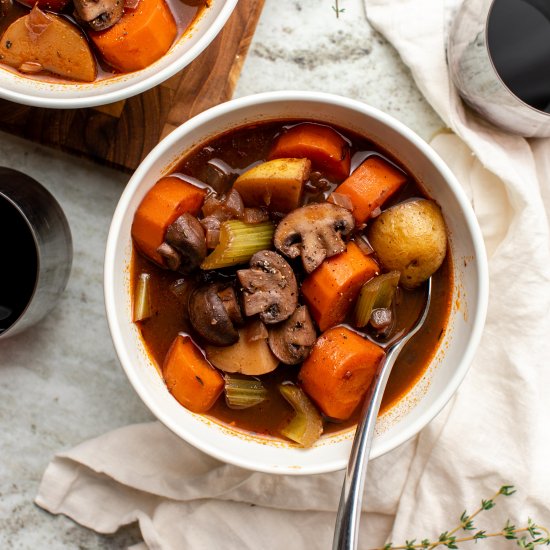 Hearty Vegan Stew with Mushrooms