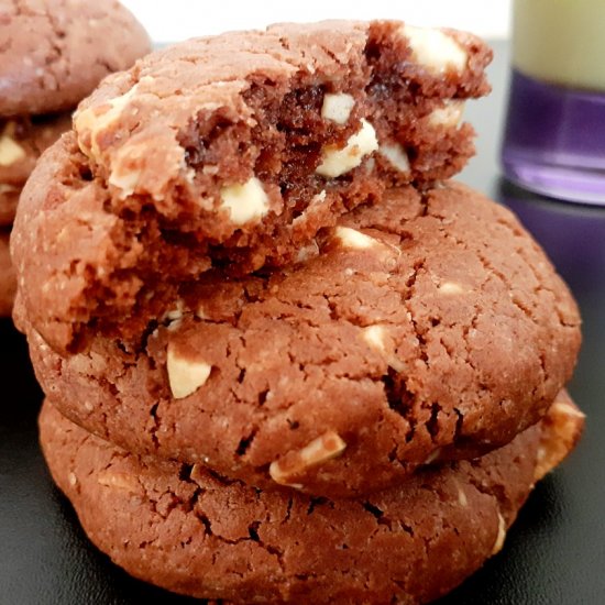 Egg yolk double chocolate cookies