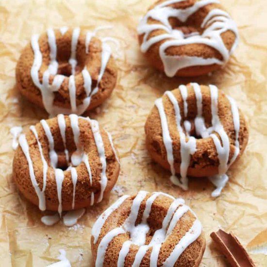 Vegan Baked Cinnamon Donuts