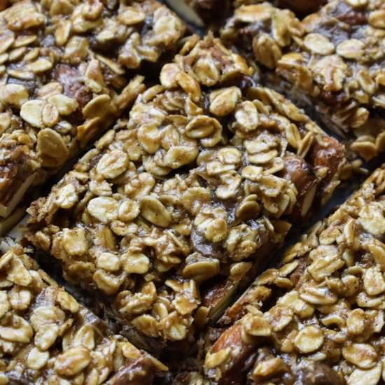 Chocolate and Almond Muesli Bars