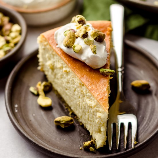 pistachio cheesecake