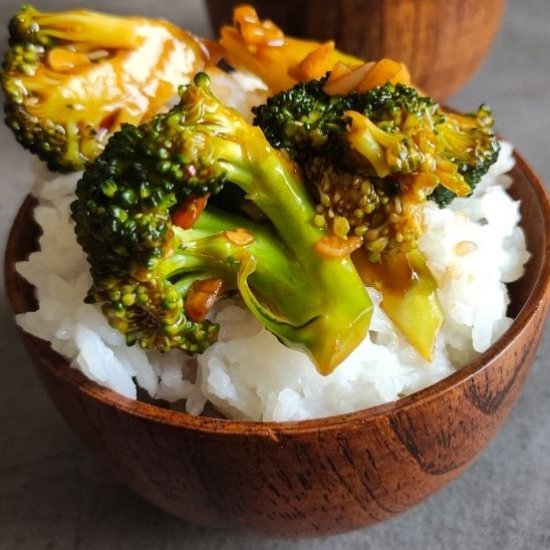 Broccoli in garlic sauce