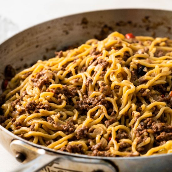 Chinese Beef Noodles (Lo Mein)