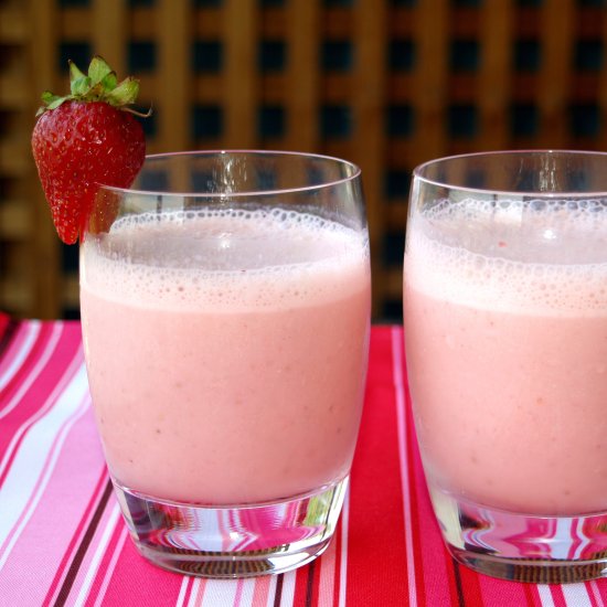 Strawberry Lassi