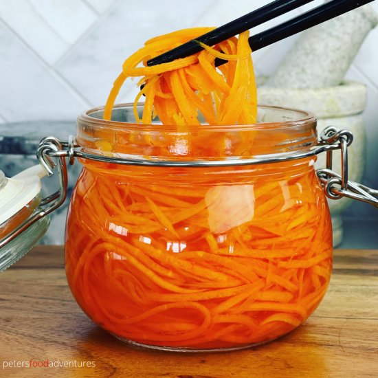 Quick Pickled Carrots