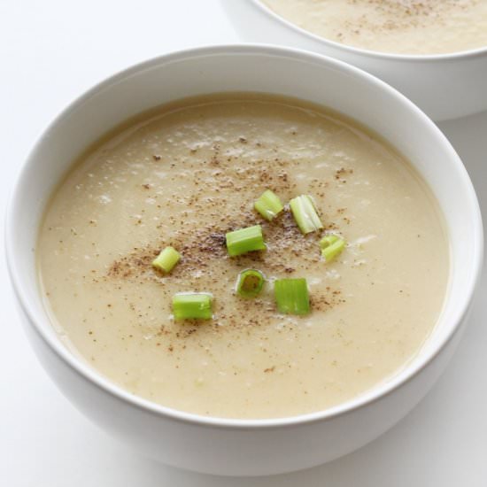 Old-Fashioned Vegan Potato Soup