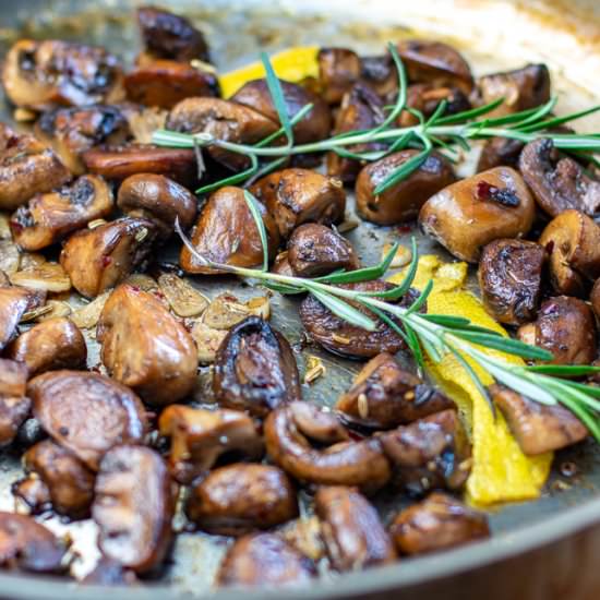 Tuscan marinated mushrooms