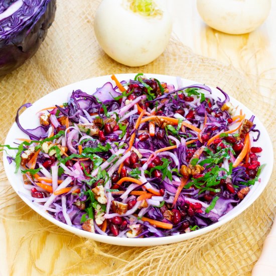 Red cabbage and turnips salad