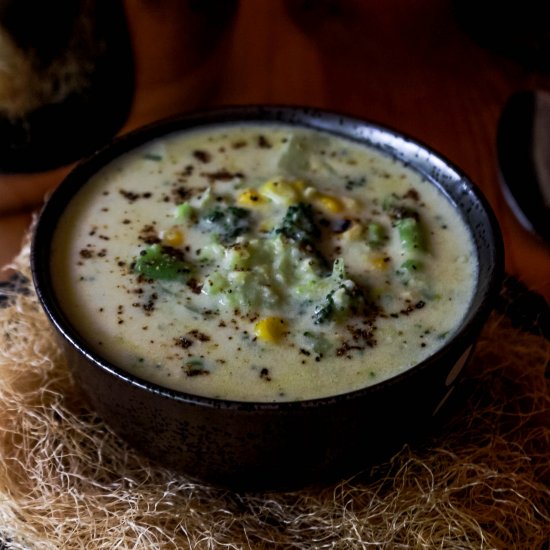 Creamy corn and broccoli soup