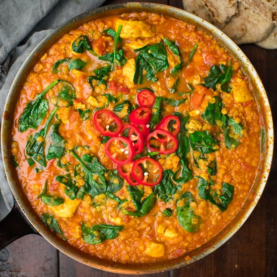 Healthy chicken saag curry