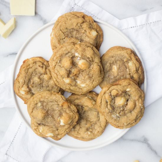 macadamia coconut white-choc cookie