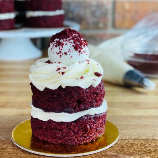 Mini Red Velvet Cakes