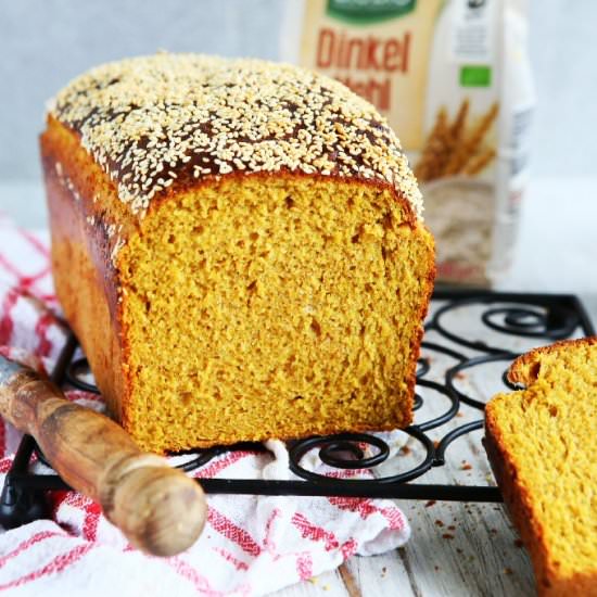 Bread Machine Pumpkin Spelt Bread