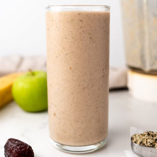 Apple and banana smoothie