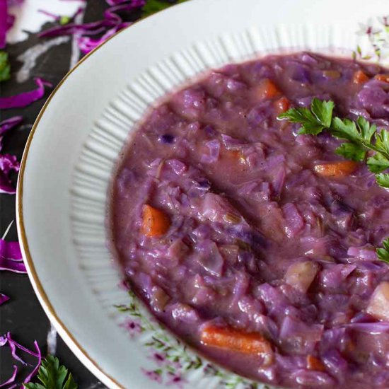 Detox Red Cabbage Soup