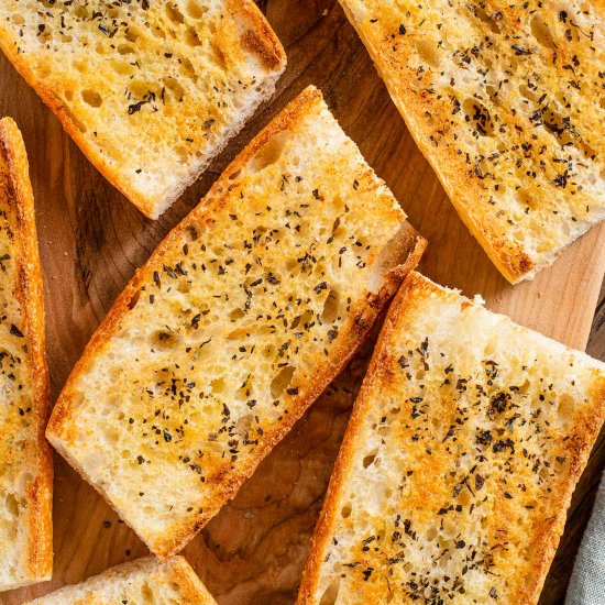 5 Minute Vegan Garlic Bread